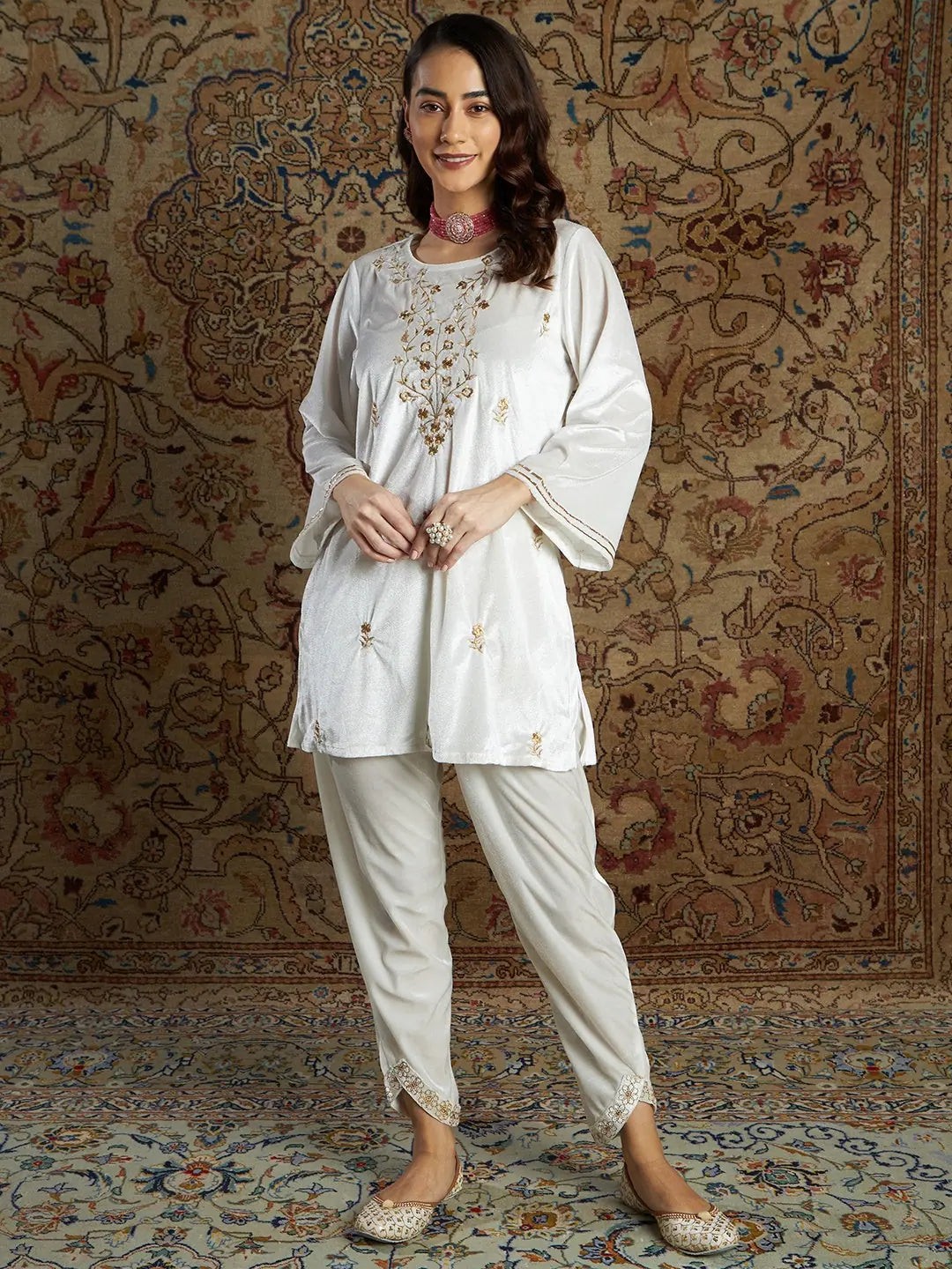 Women White Velvet Zari Short Kurta With Tulip Pants